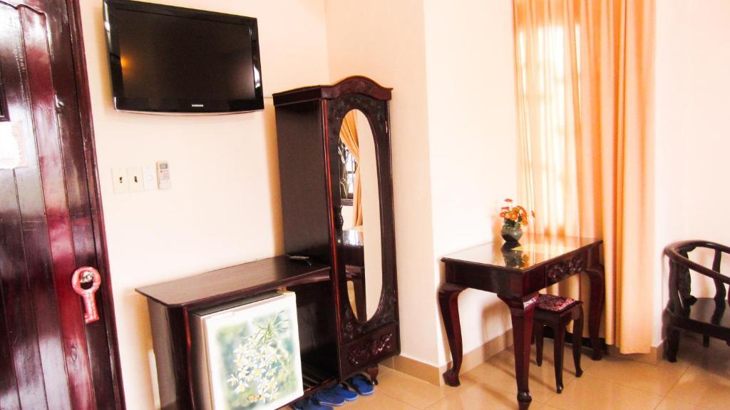 Binh Minh Sunrise Hue Hotel Стая снимка